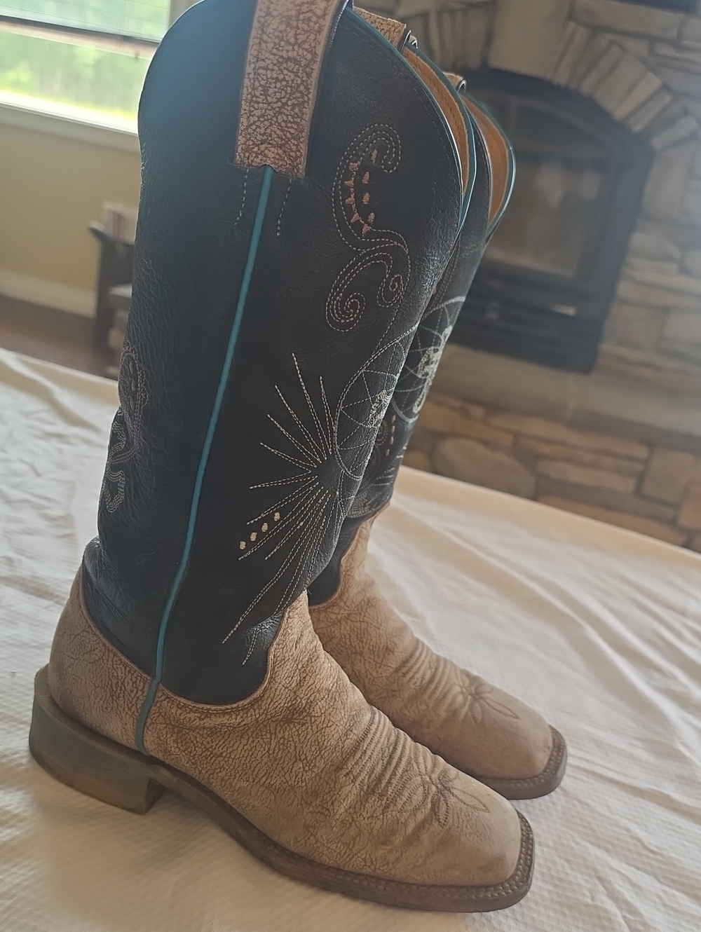 JUSTIN distressed square toe cowboy western boots! 6